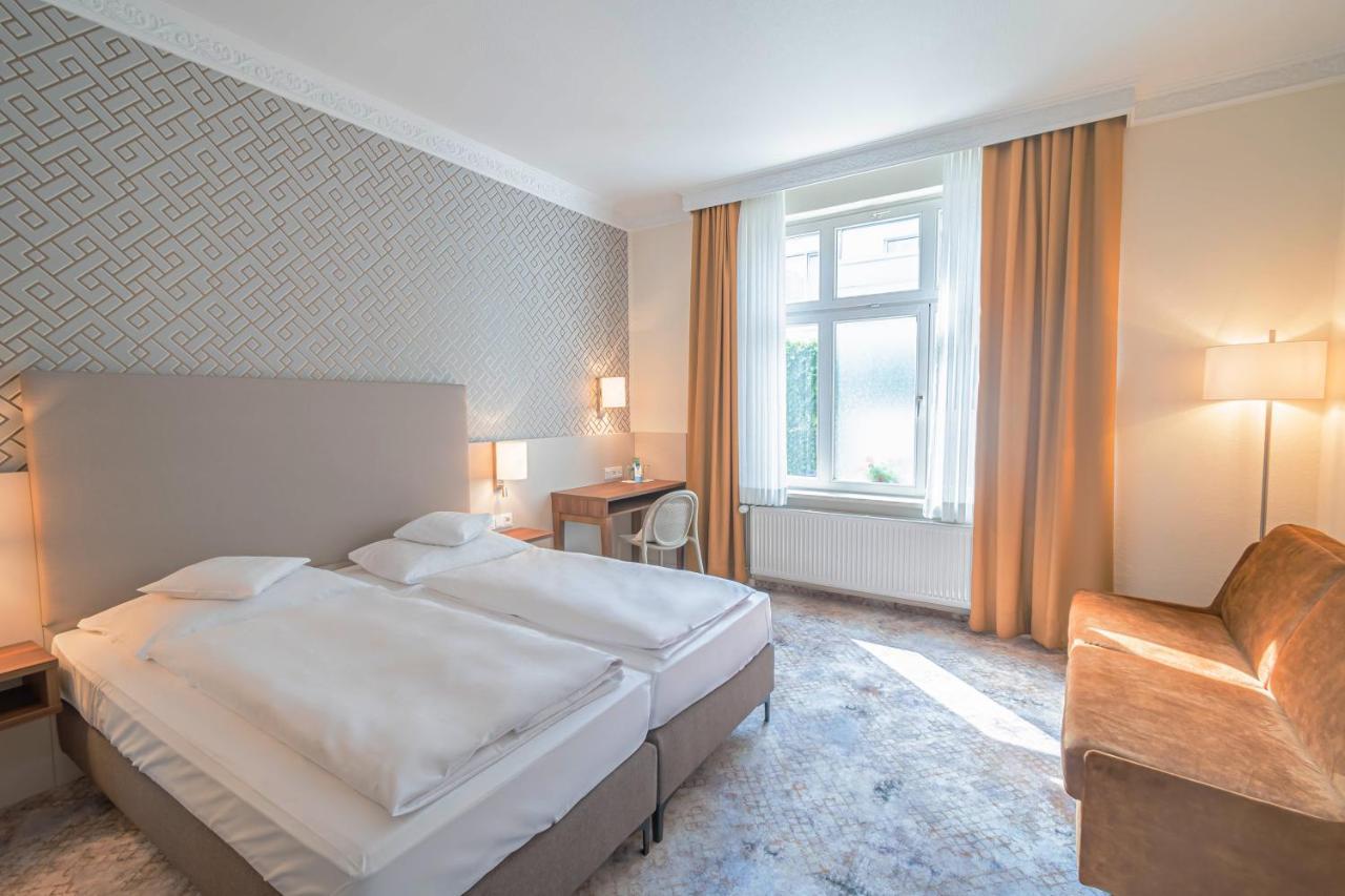 Hotel Villa Am Kurpark Bad Homburg vor der Höhe Exterior foto