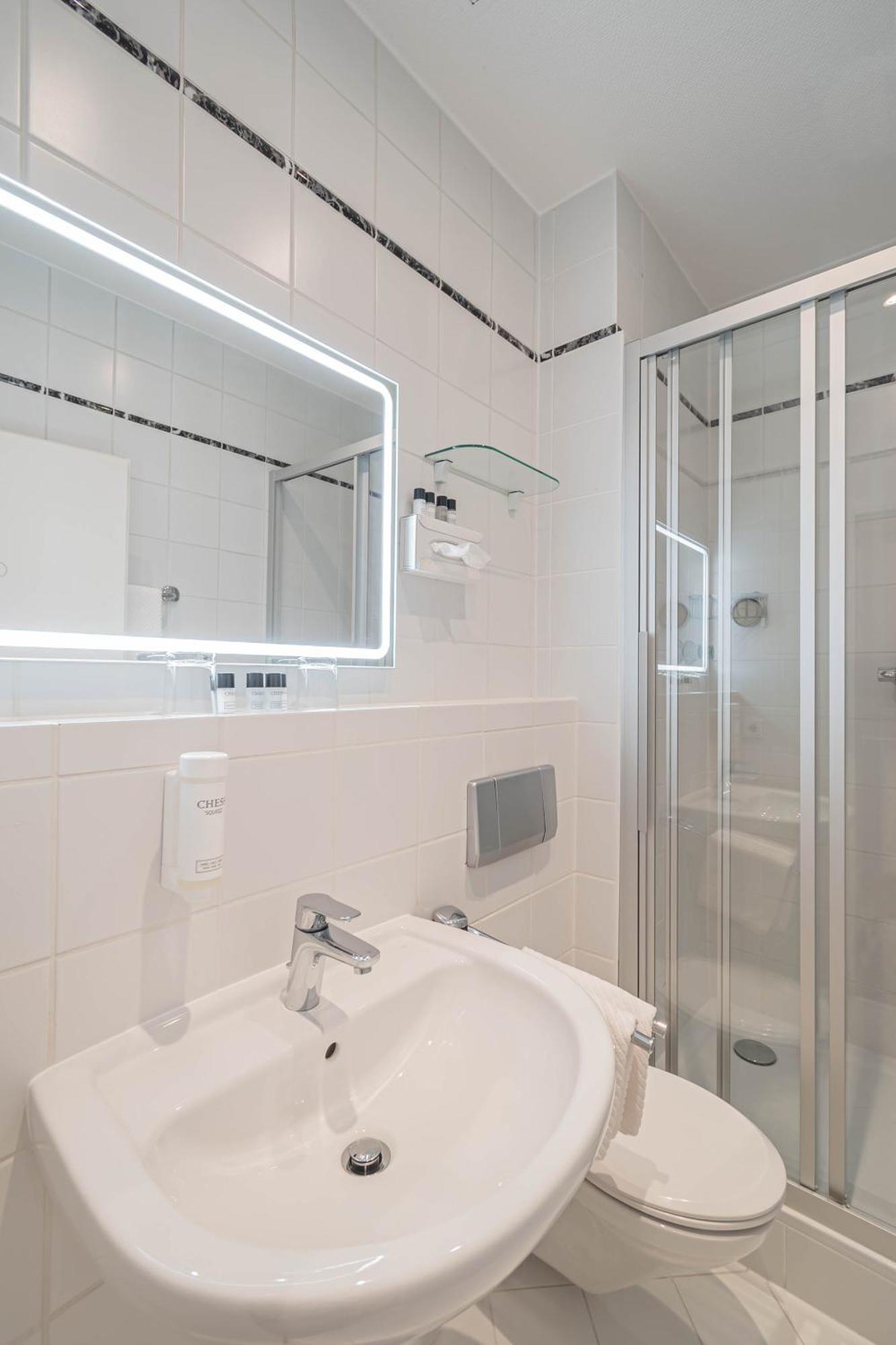 Hotel Villa Am Kurpark Bad Homburg vor der Höhe Quarto foto
